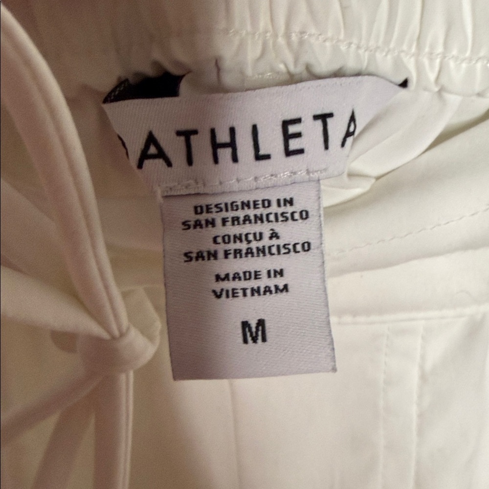 NWT Athleta drift poplin Bermuda pull on elastic waist UV 40% shorts sz M - Picture 5 of 7